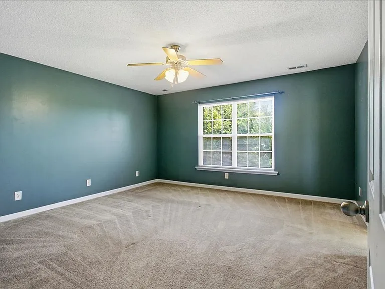 103 Briar Hollow Dr — Photo 25