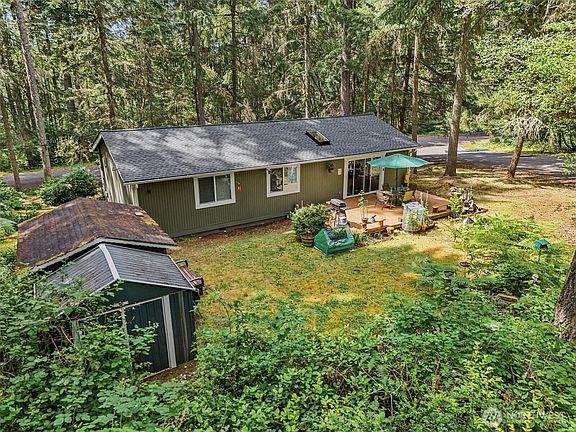 4th image of 11618 Breaker Way