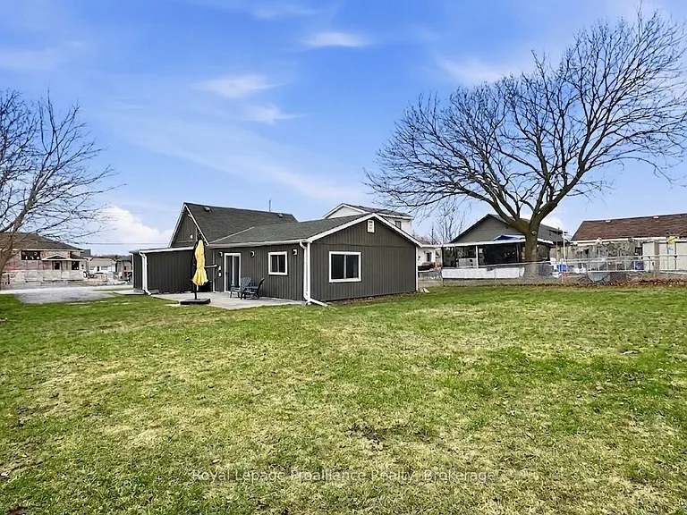91 Lywood St — Photo 2