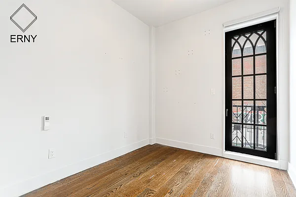 Rented by ERNY LLC | media 2