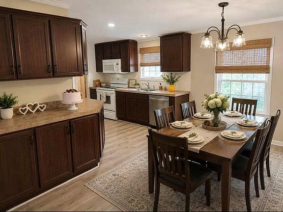 4th image of 15203 Paradise Cove Dr