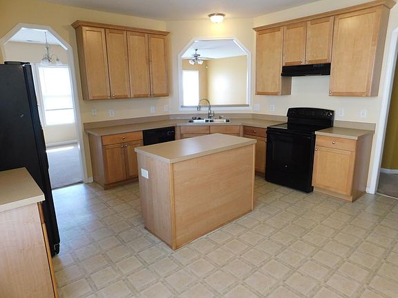 3rd image of 4017 Cane Garden Dr