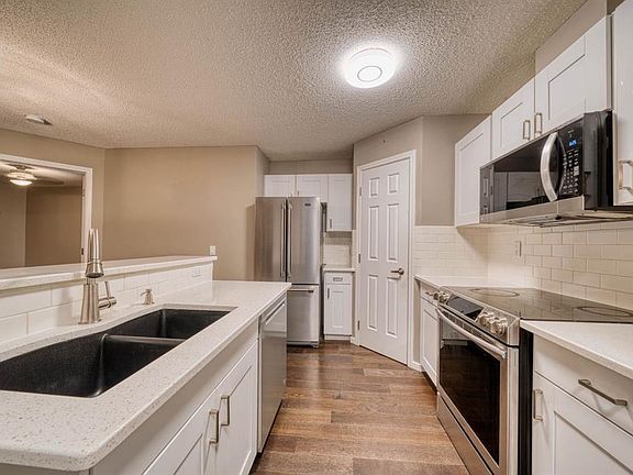 4th image of 290 E Shawville Way SE #305