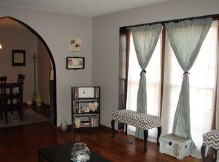 2011 SW 33rd St, Topeka, KS 66611