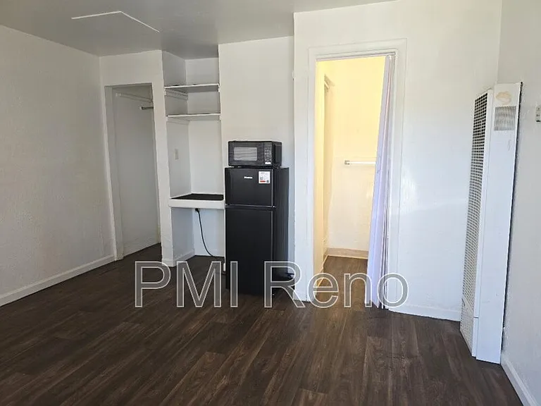 140 Victorian Ave #6 — Photo 4