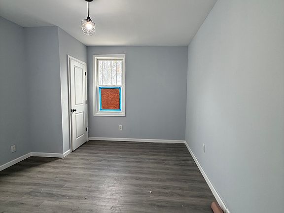 5th image of 242 Schley St #1B