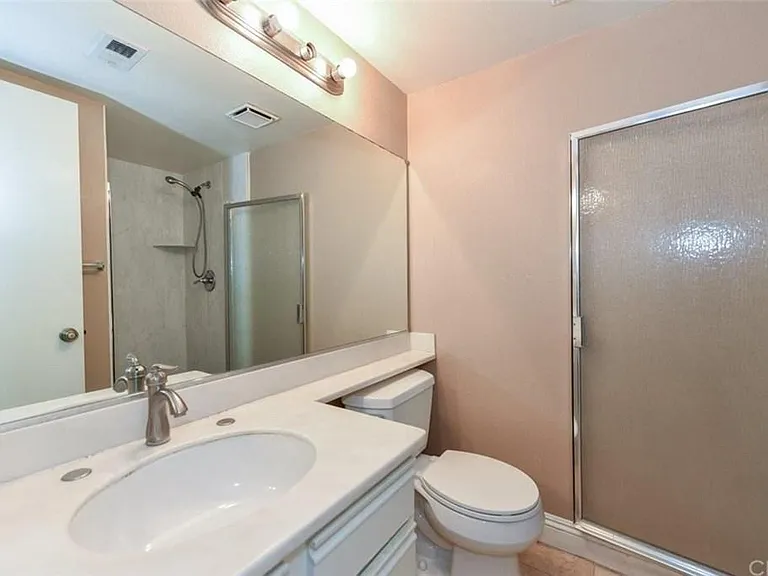 131 Stanford Ct #42 — Photo 6