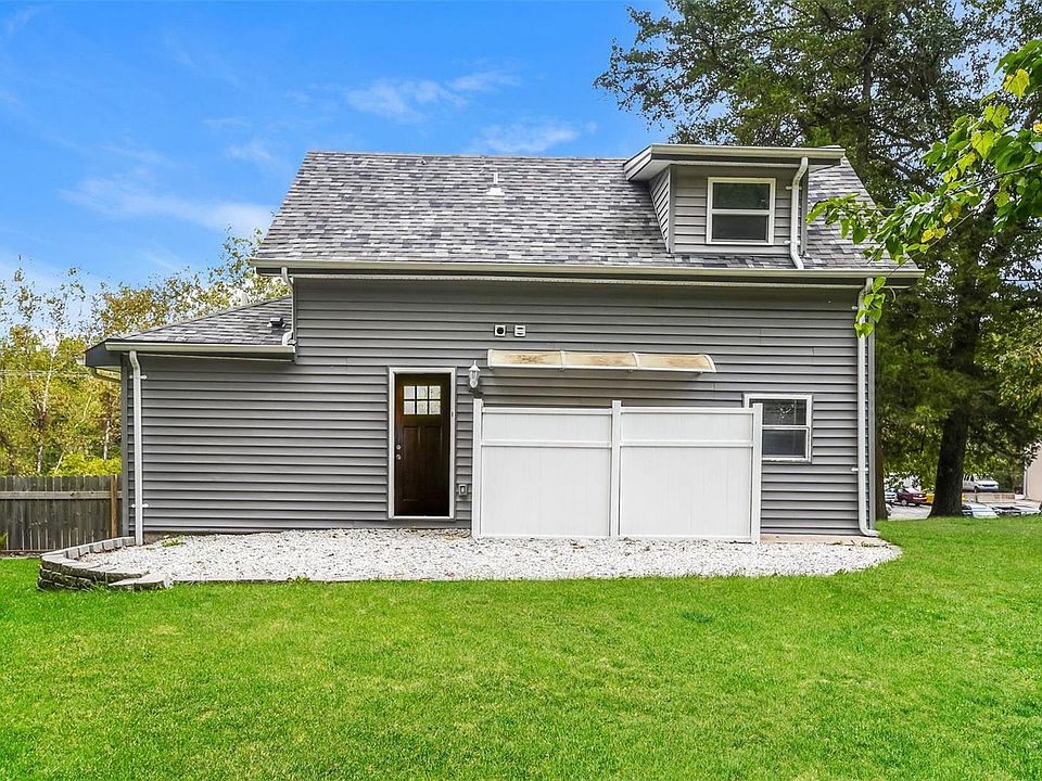 1st image of 750 Forest Ave