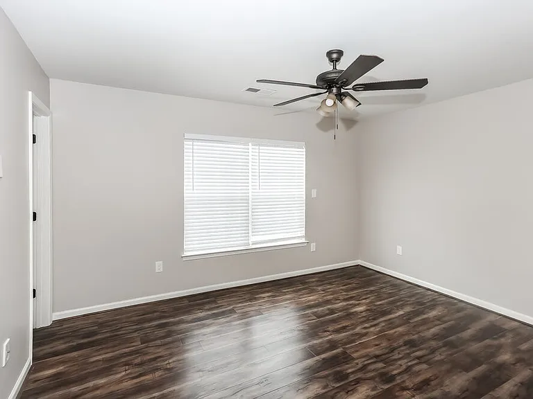 3620 Luton Ct — Photo 8