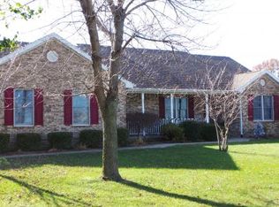 5 Stonehenge, Mattoon, IL 61938