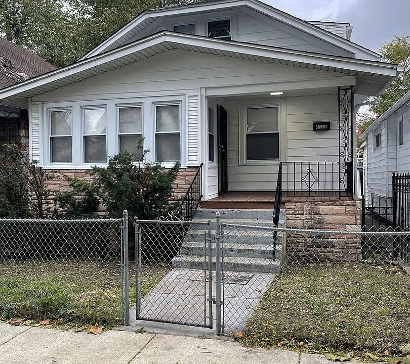 1st image of 8112 S Burnham Ave