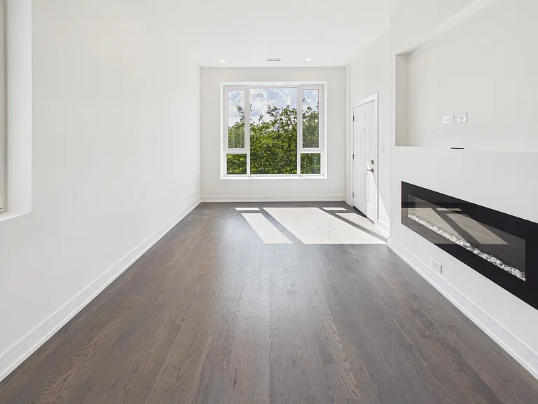 4055 S Prairie Ave #3 — Photo 12