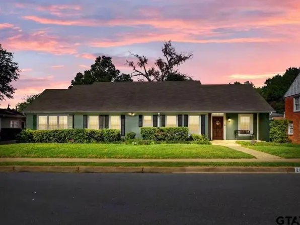 2017 Hilltop Dr, Tyler, TX 75701