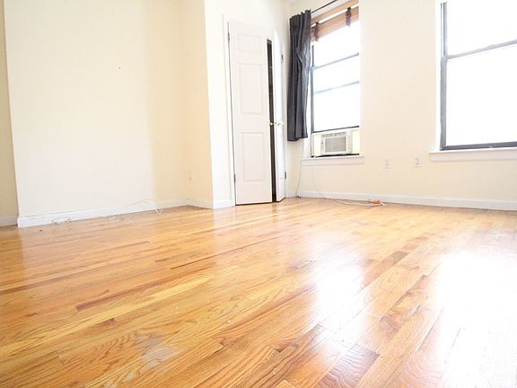 2nd image of 768 Amsterdam Ave #5NN