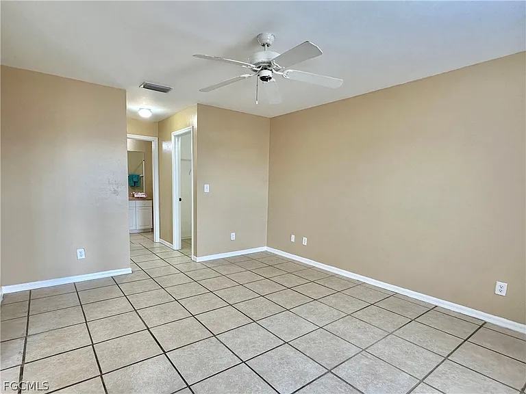 2015 Xelda Ave N — Photo 18