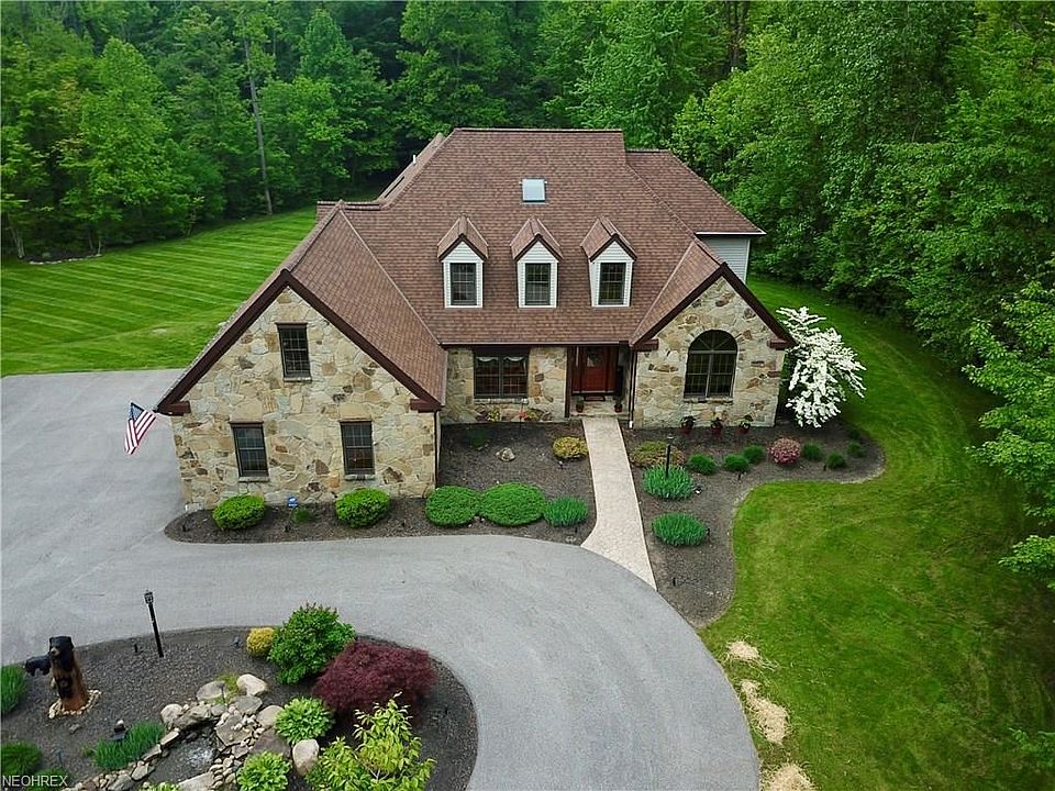 1st image of 11825 Pinehurst Dr