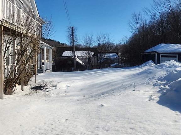 5th image of 15 McDonald St #2