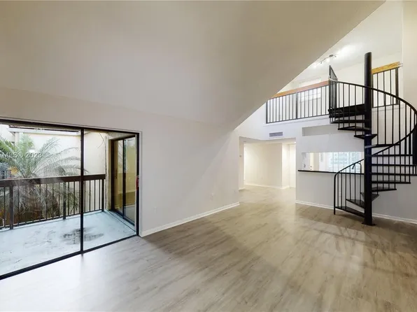 13040 SW 88th Ter S #204A, Miami, FL 33186