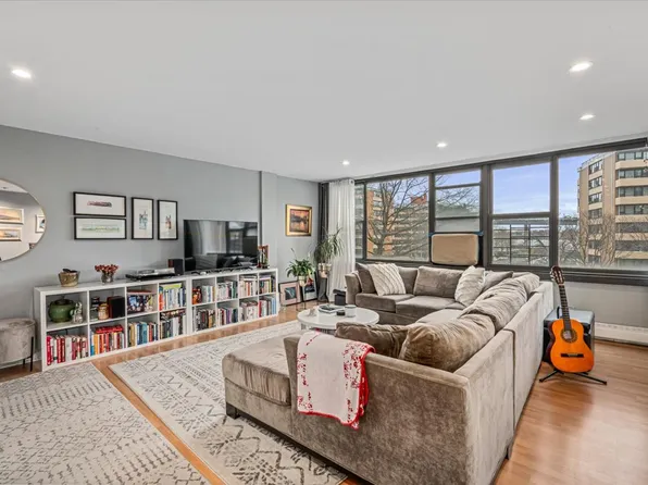 162-40 Ninth Avenue image 6 of 28