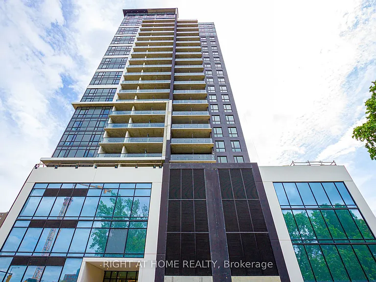 15 Queen St S #1014 — Photo 4