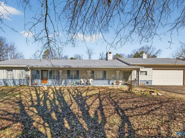 35 Baptist Camp Rd, Guntersville, AL 35976