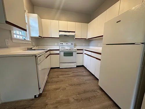 12 Fisher Ave #4 Photo 1