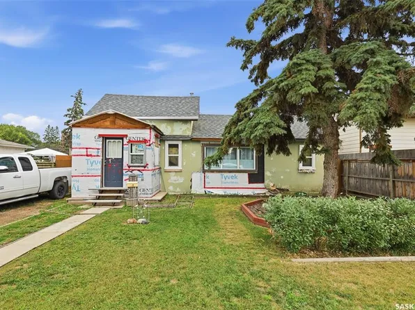 450 Y AVENUE S, Saskatoon, SK S7M 3J9