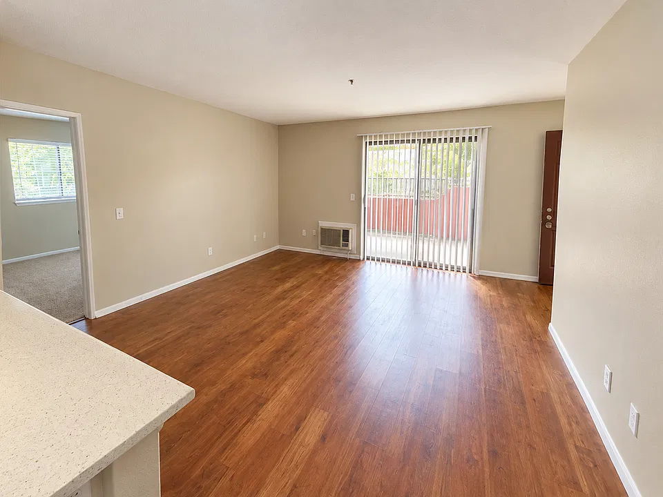 322 Hillside Terrace