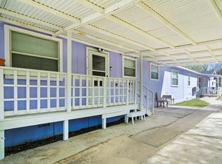 220 E Davis St, Kerrville, TX 78028