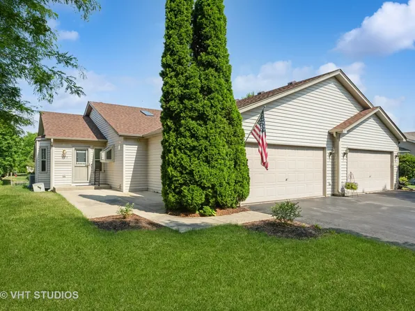 27 S Walnut Dr, North Aurora, IL 60542