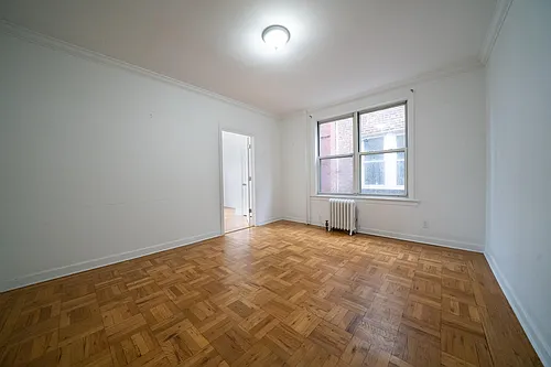 1060 Rhinelander Ave #1 Photo 1