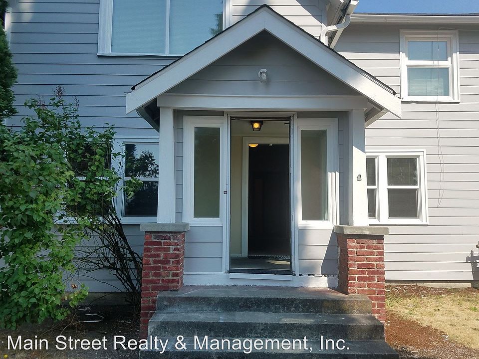 1st image of 606 3rd St NE #A