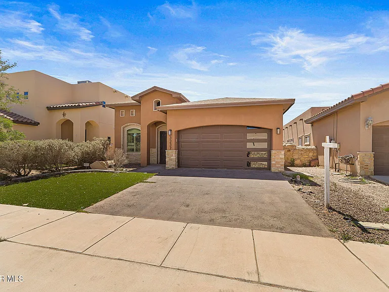 3237 Christian Cunningham St — Photo 2