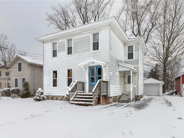4 Smith St, Sodus, NY 14551