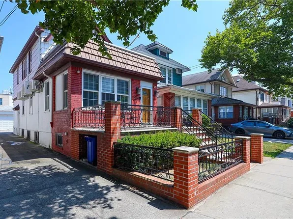 2051 E 21st St, Brooklyn, NY 11229