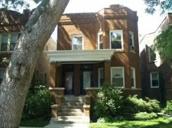 3244 W Belle Plaine Ave #1, Chicago, IL 60618