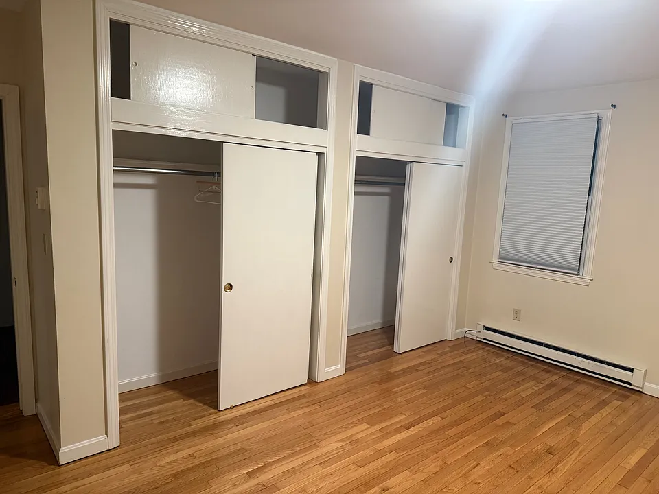 60 Main St #3