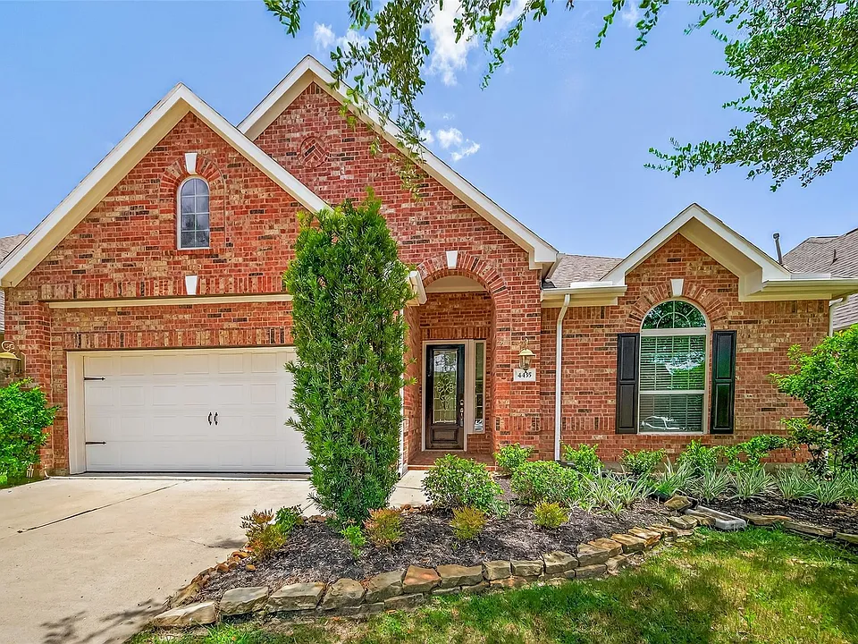 4435 Calvet Forest Dr