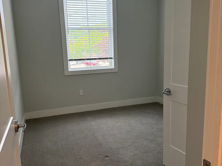 216 S Division St #308 — Photo 8
