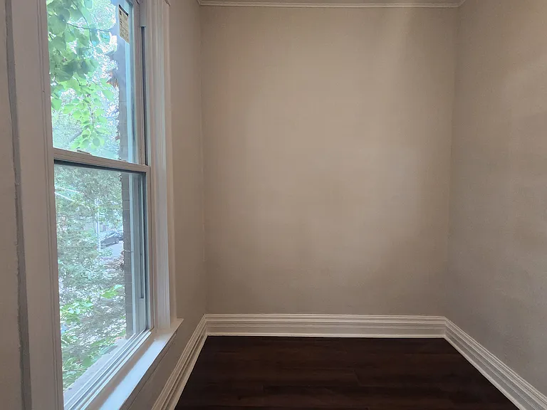 2330 W Erie St #2F — Photo 3