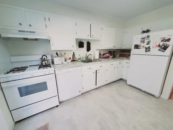 11 Elmwood St, Stamford, CT 06902