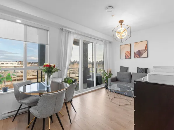 1792 Starling Dr #304, Tsawwassen, BC V4M 0E4