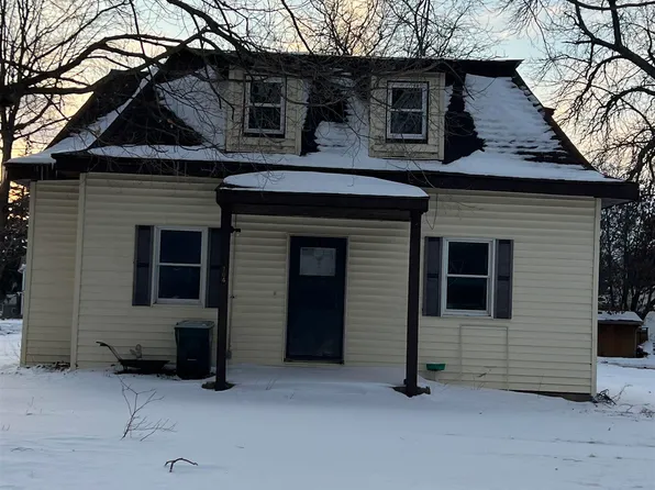 704 Clay St, Brooklyn, IA 52211