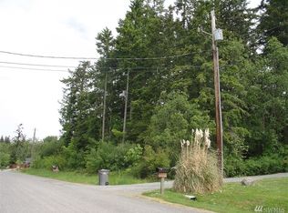 26000 Circle Dr, Camano Island, WA 98282