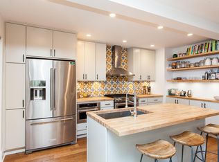 1146 Ashland Ave, Evanston, IL 60202