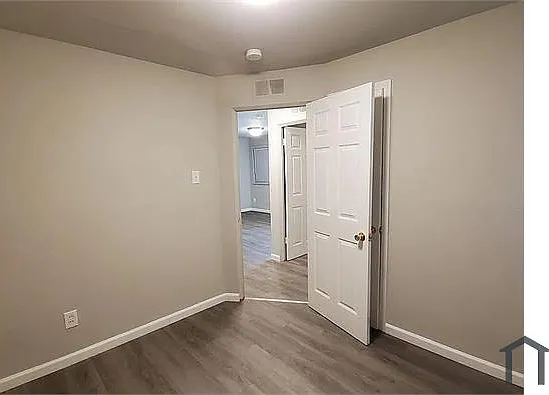 10313 Duke Dr — Photo 7