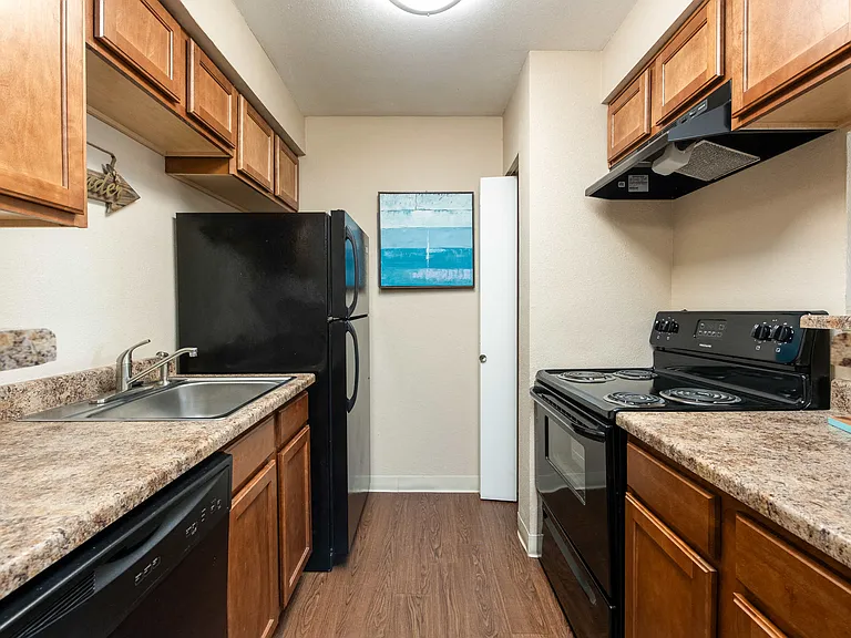 Cambrian Apartments — Photo 8