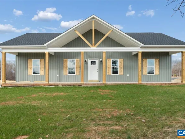 677 Piney Mountain Rd, Appomattox, VA 24522