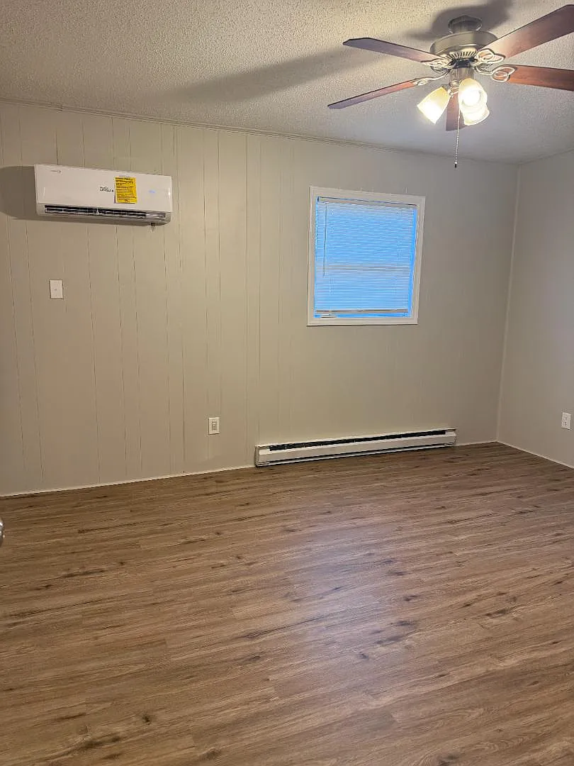 3981 Bradford Ct - D — Photo 2