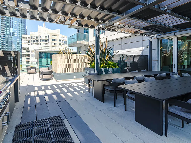 Rooftop Lounge with Grilling Area
